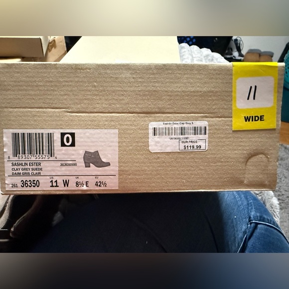 Clark’s Women booties - Picture 6 of 6